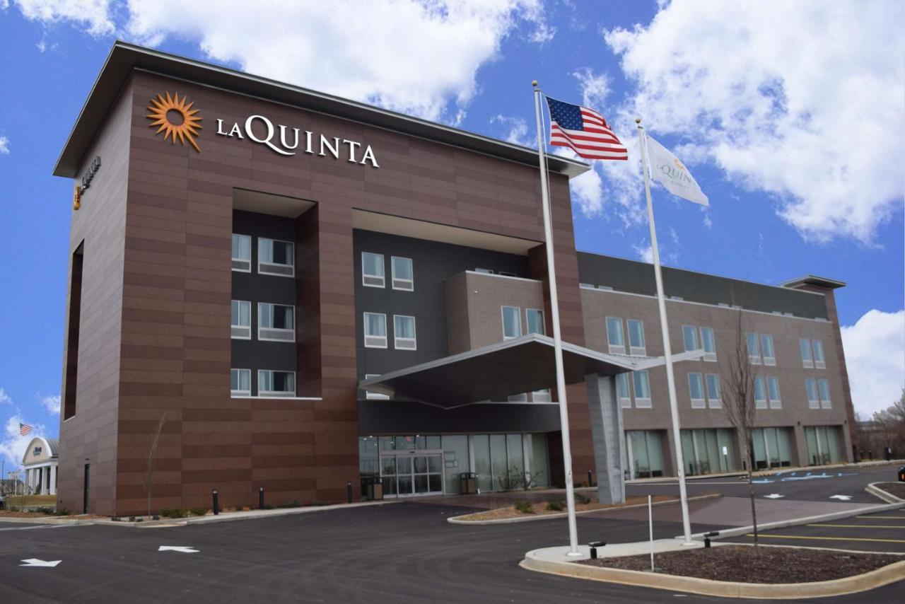 La Quinta Inn & Suites By Wyndham Round Rock Near Kalahari Exterior foto