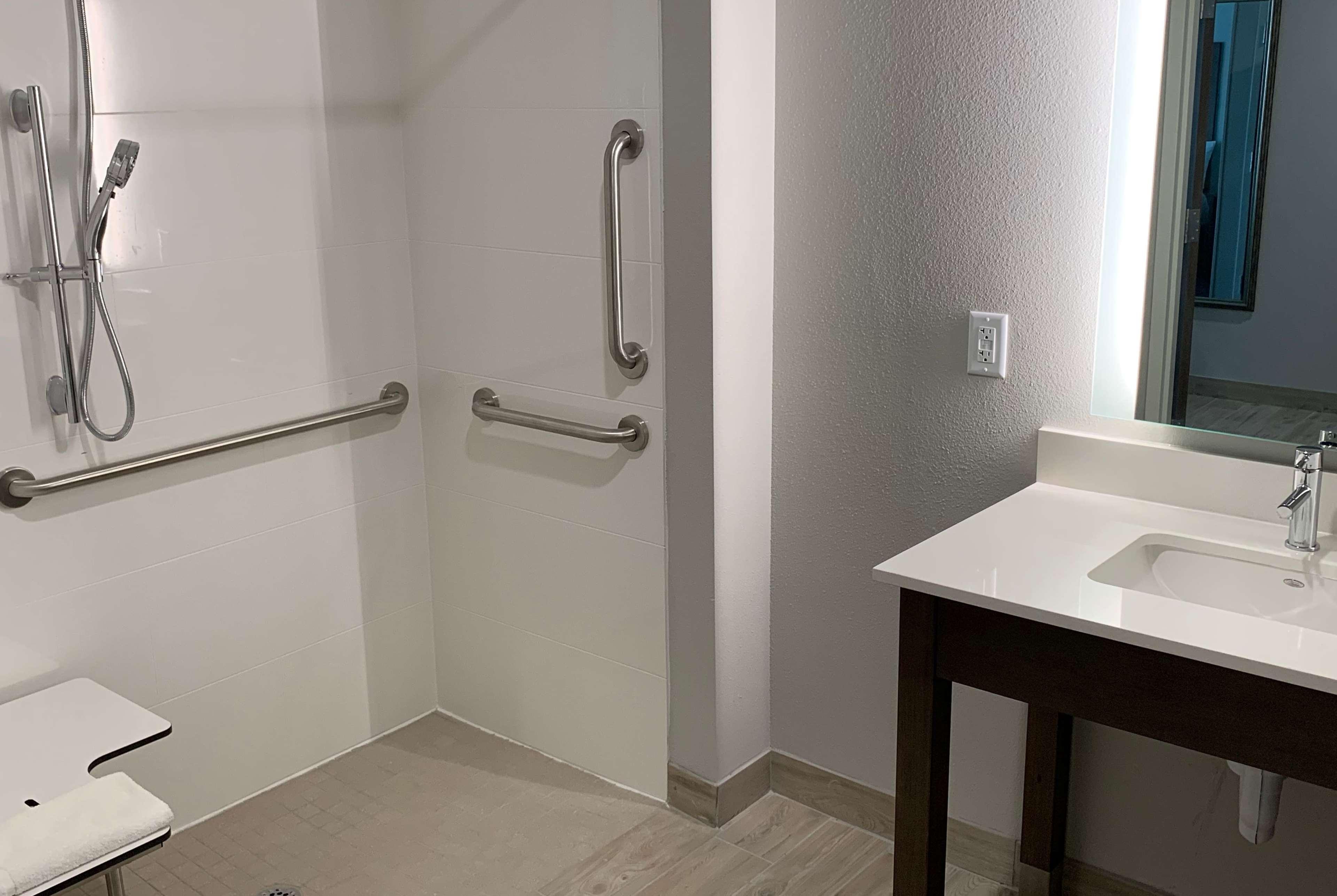 La Quinta Inn & Suites By Wyndham Round Rock Near Kalahari Exterior foto